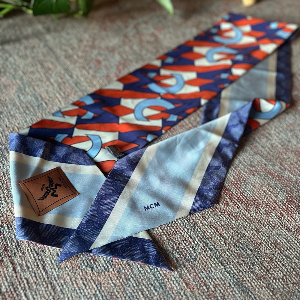 NWT MCM 100% Silk Scarf💎Authentic - Picture 6 of 17